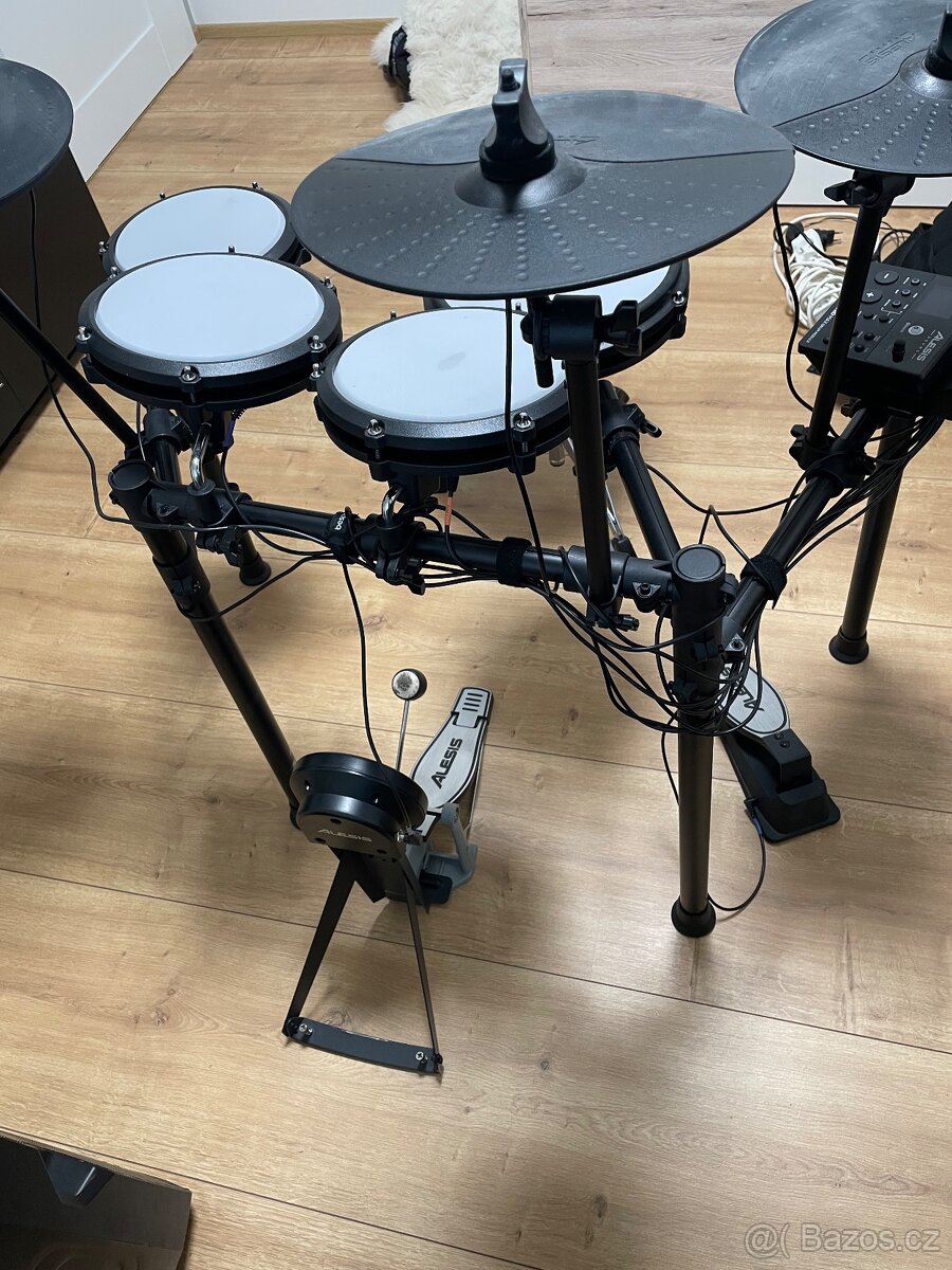 Elektronické bicí- Alesis Nitro Max kit - 3