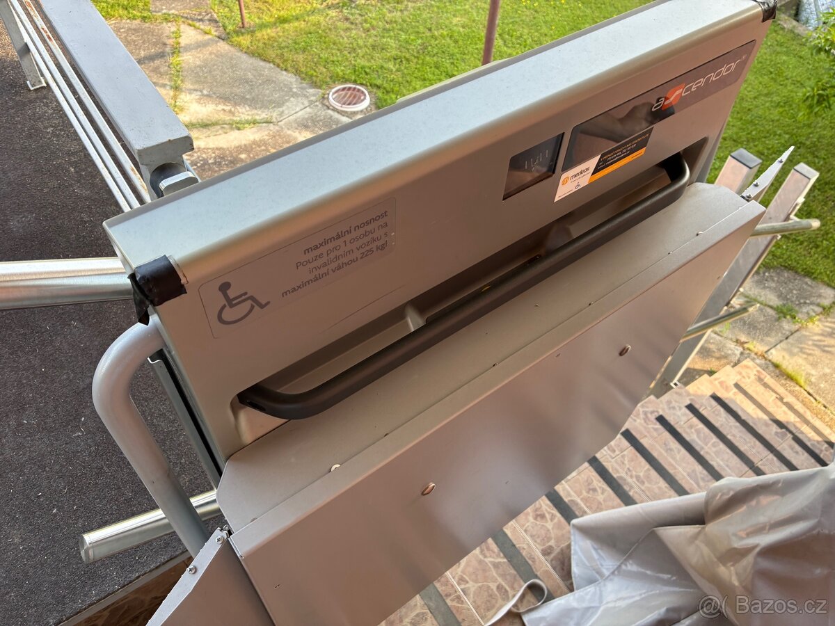 Schodišťová plošina Ascendor PLK8 - rezervace - 3