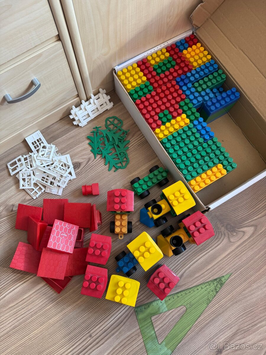 VELKÝ MIX STAVEBNICE A DALŠÍ VĚCI - viz fotky - 3