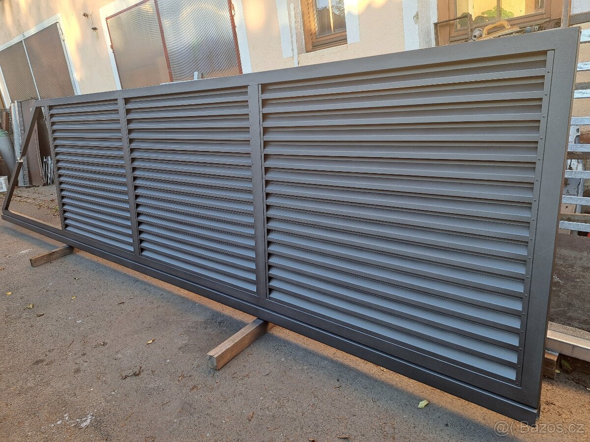 Samonosná posuvná lamelova brána - 3