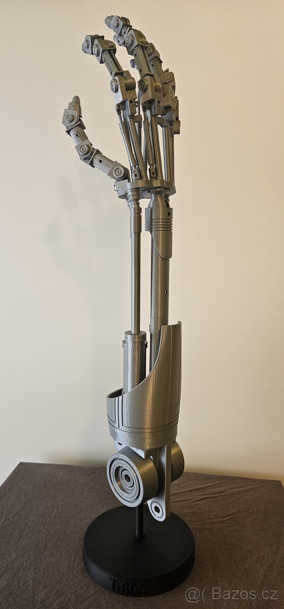 3d tisk terminator ruka - 3