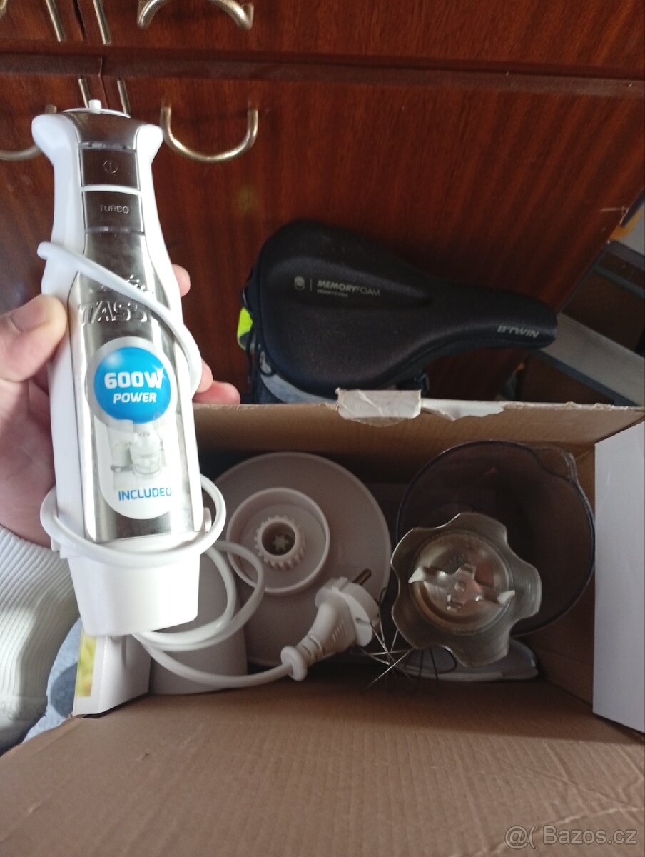 Tyčový mixér ETA s příslušenstvím - 3