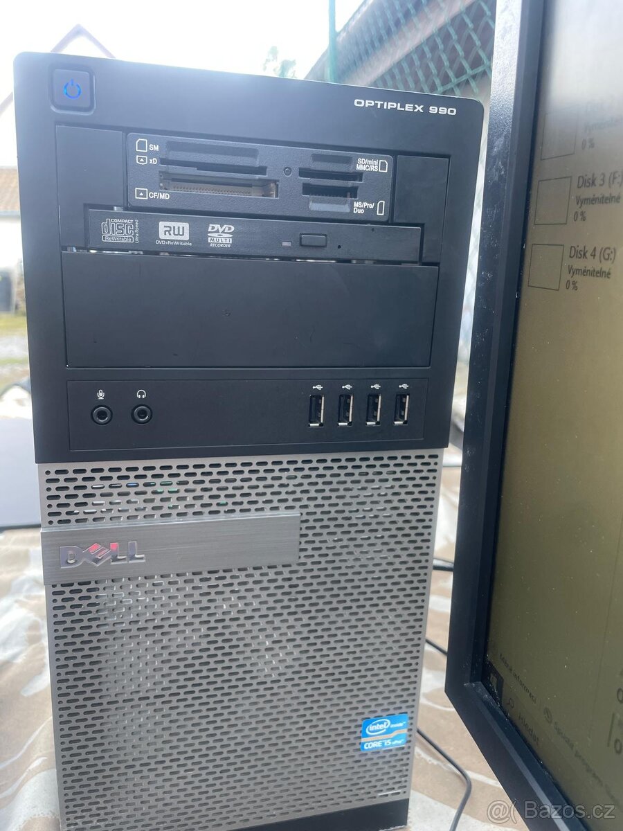 Kancelářsky PC s monitorem a reproduktor - 3