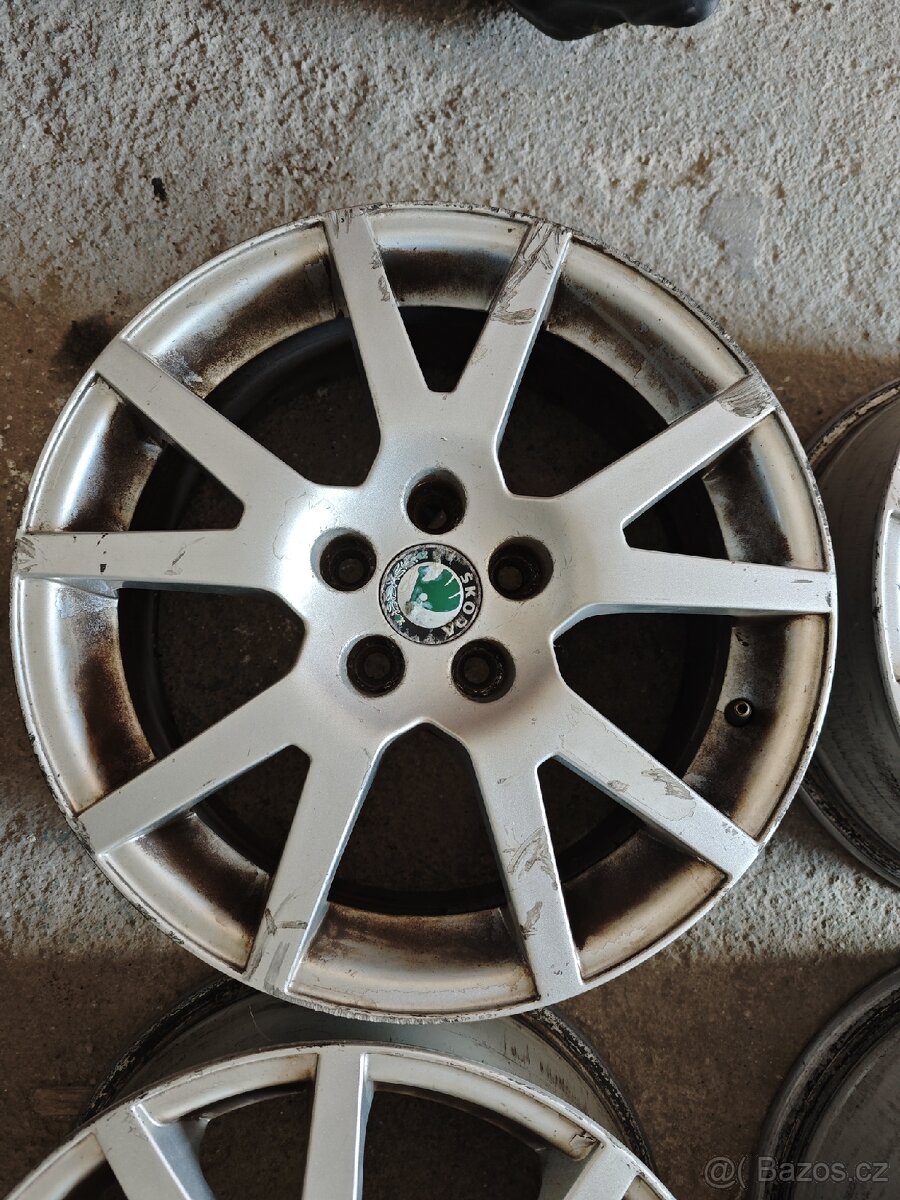 ALU R16 Spider Octavia RS - 3