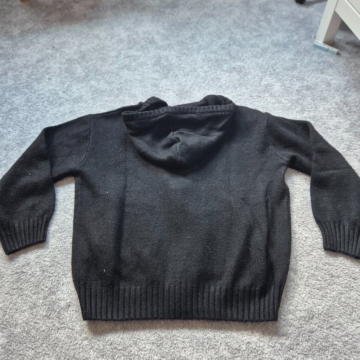 svetr vel. 145 zn. Sinsay černý - 3