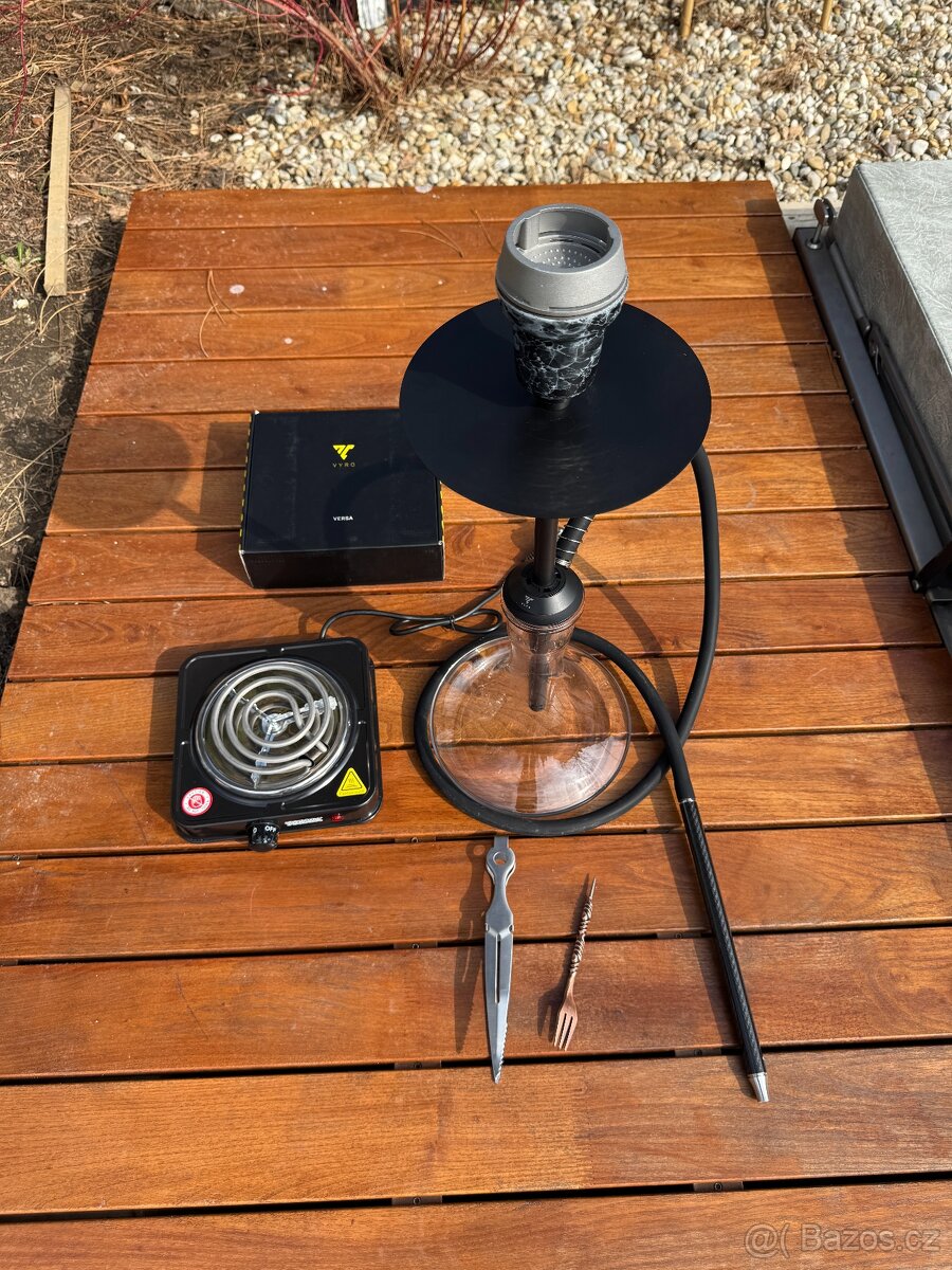 Prodám vodní dýmku Vyro Versa Black s kompletním příslušenst - 3