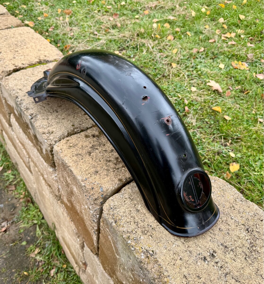 Jawa CZ 250 350 kyvacka pulbuben - zadní blatnik - 3