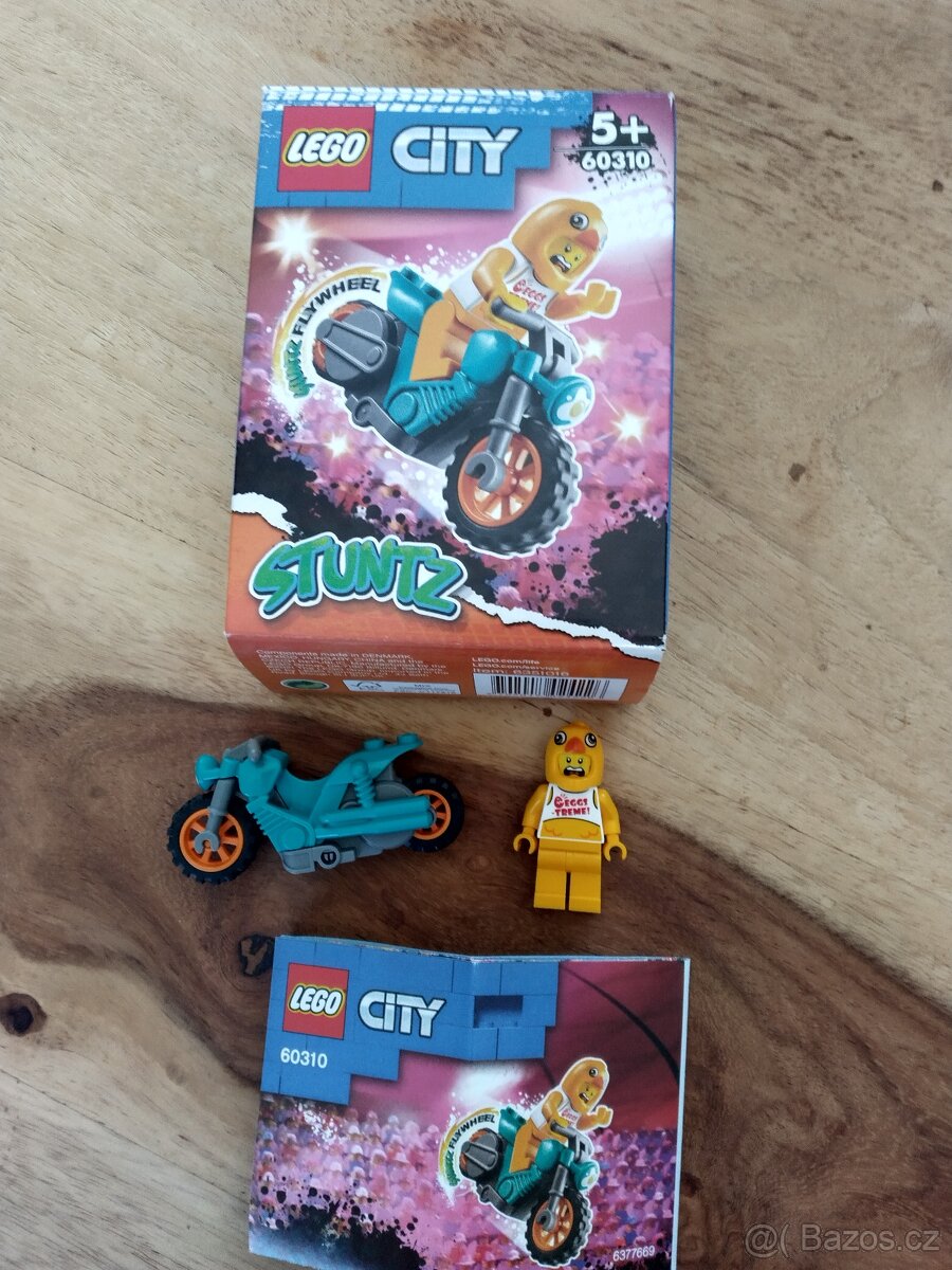 LEGO City 60310 Motorka kaskadéra Kuřete - 3