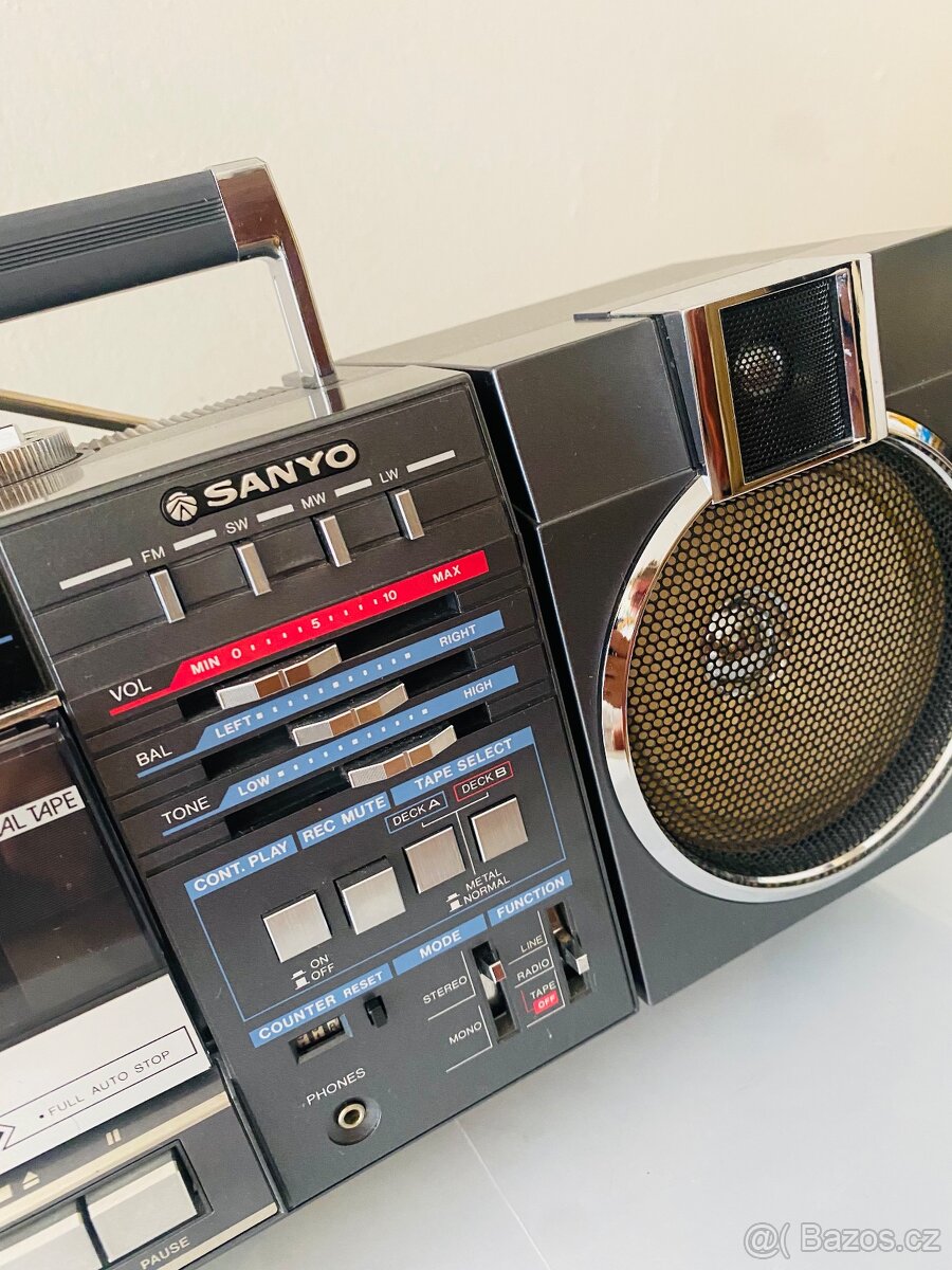 Radiomagnetofon Sanyo M-W22LU, rok 1985 - 3