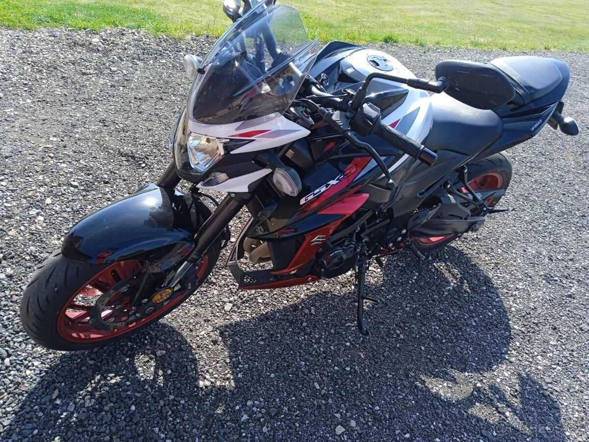 Suzuki GSX-S 750 - 3