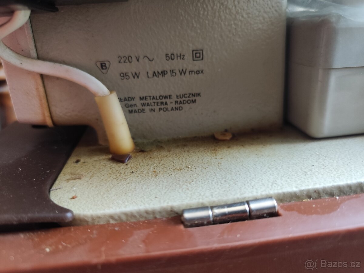 Prodám šicí stroj Lucznik - 3