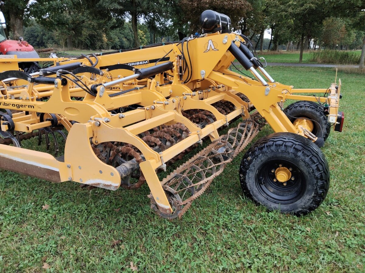 Kompaktor AGRISEM VIBROGERM 5m - 3