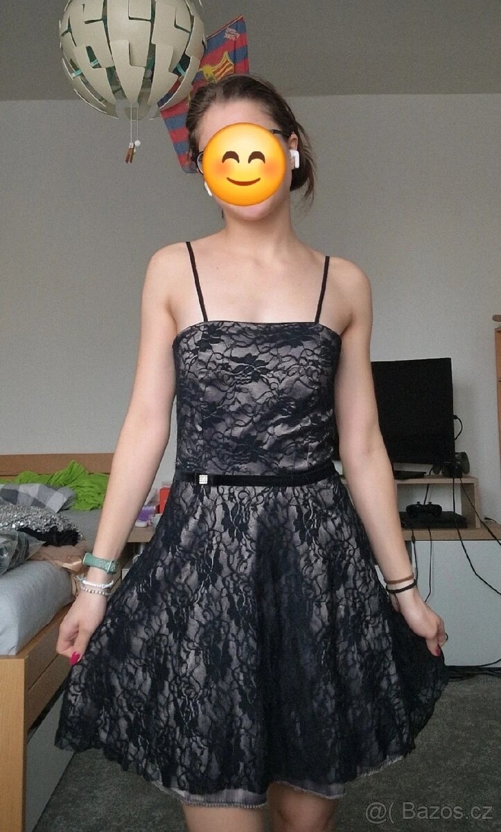 Černé krátké šaty - 3