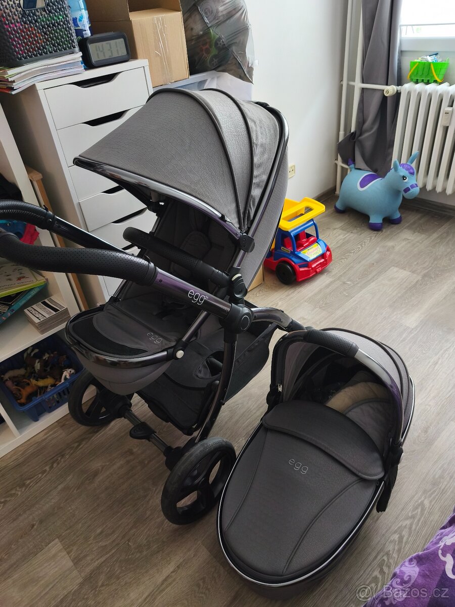 Egg 2 kočárek + příslušenství jurrasic Grey limitovaná edice - 3