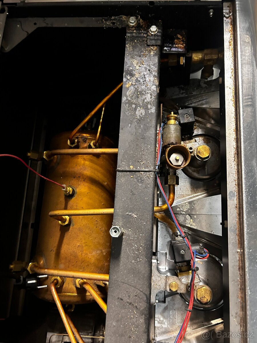 Profesionální dvoupákový kávovar Nuova Simonelli - 3