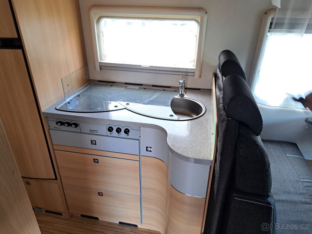 Prodám obytné auto Dethleffs Globe 4 - 3