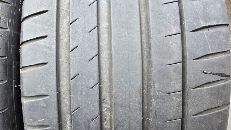 Letní pneu 245/40/20 Michelin - 3