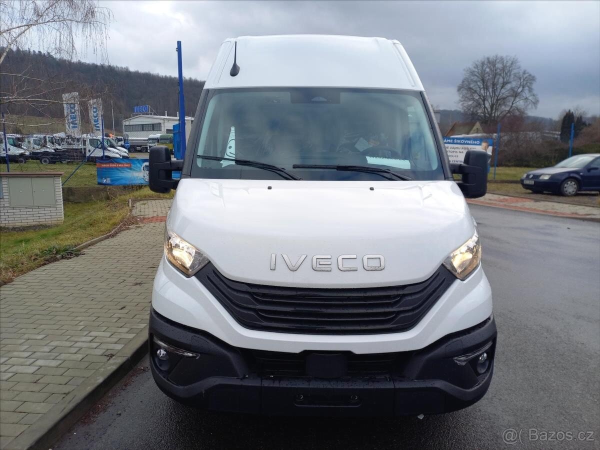Iveco Daily 2,3 35S16V VAN (2025) - 3
