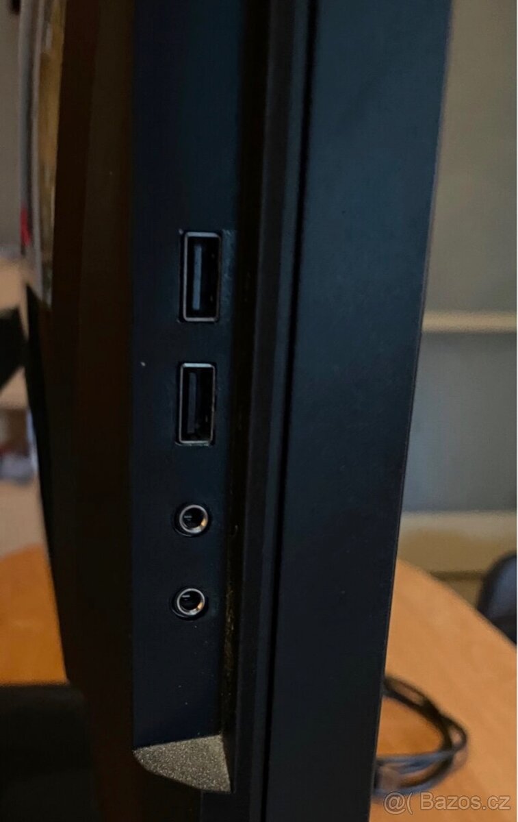 32" MSI Optix MPG321UR-QD s Quantum Dot/3 840 × 2 160/144Hz - 3