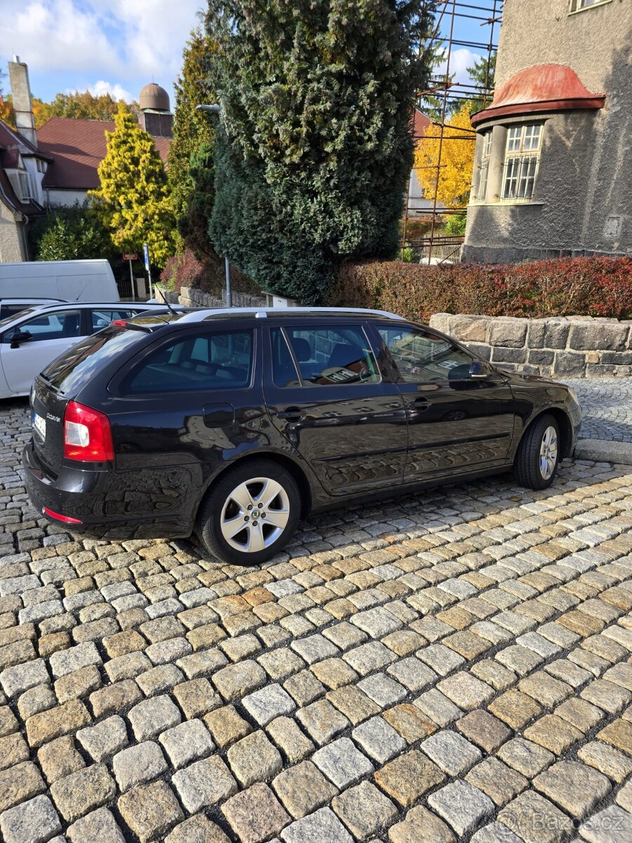 Škoda Octavia Combi Elegance 1.4 TSI 90 kW - 3