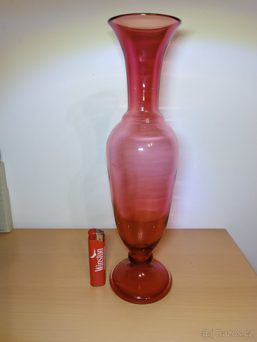Stará váza AMFORA -rubínové sklo - 3