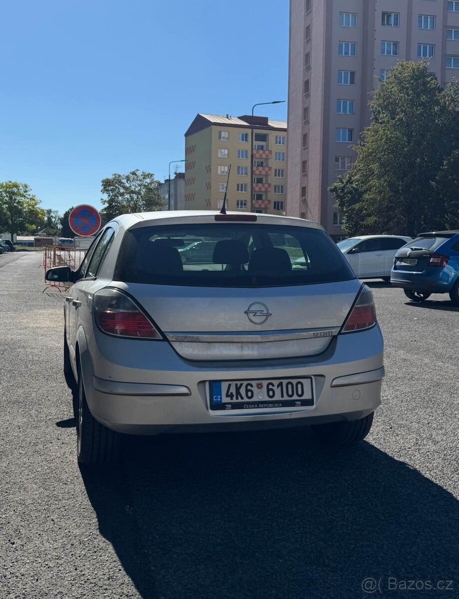 Opel Astra CDTI 1.7 74kW - 3