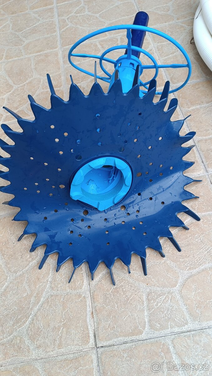 Bazénový vysavač - 3