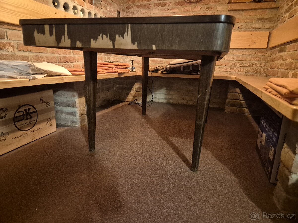 Rozkládací jídelní stůl - 3