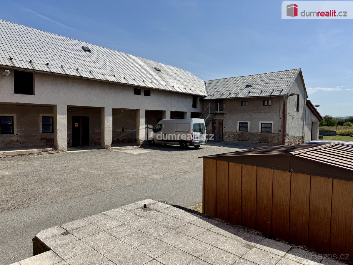 Prodej zemědělské usedlosti v Pravčicích - 3