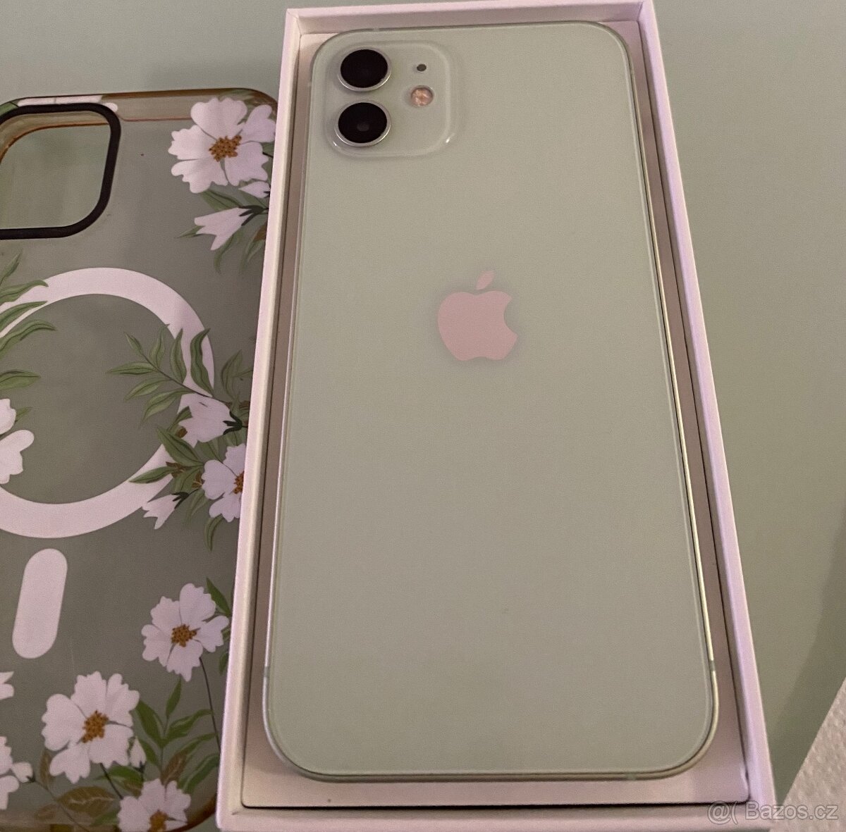 iPhone 12 64 GB Mint - 3