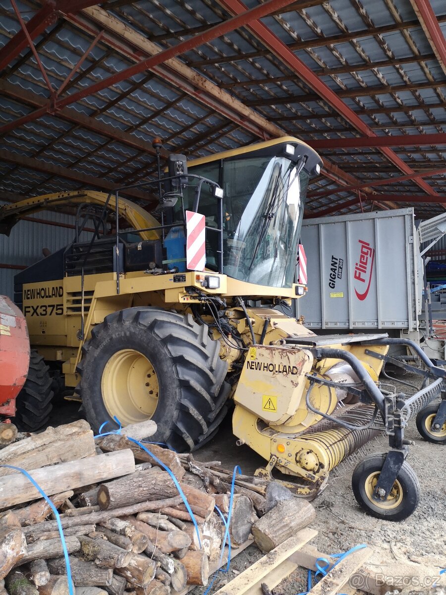 New Holland FX375 - 3