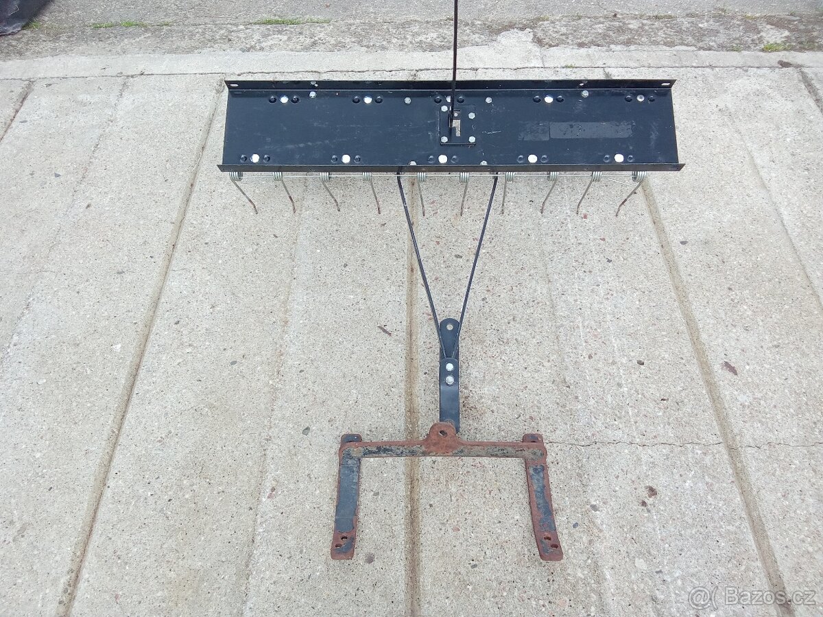 Provzdušňovač trávníku - 3