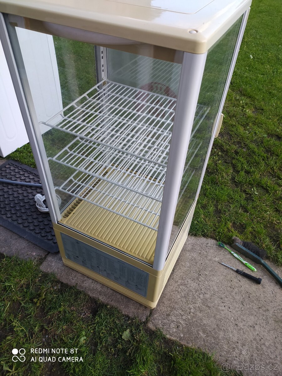 Prosklená chladicí vytrina, s osvetlenim - 3