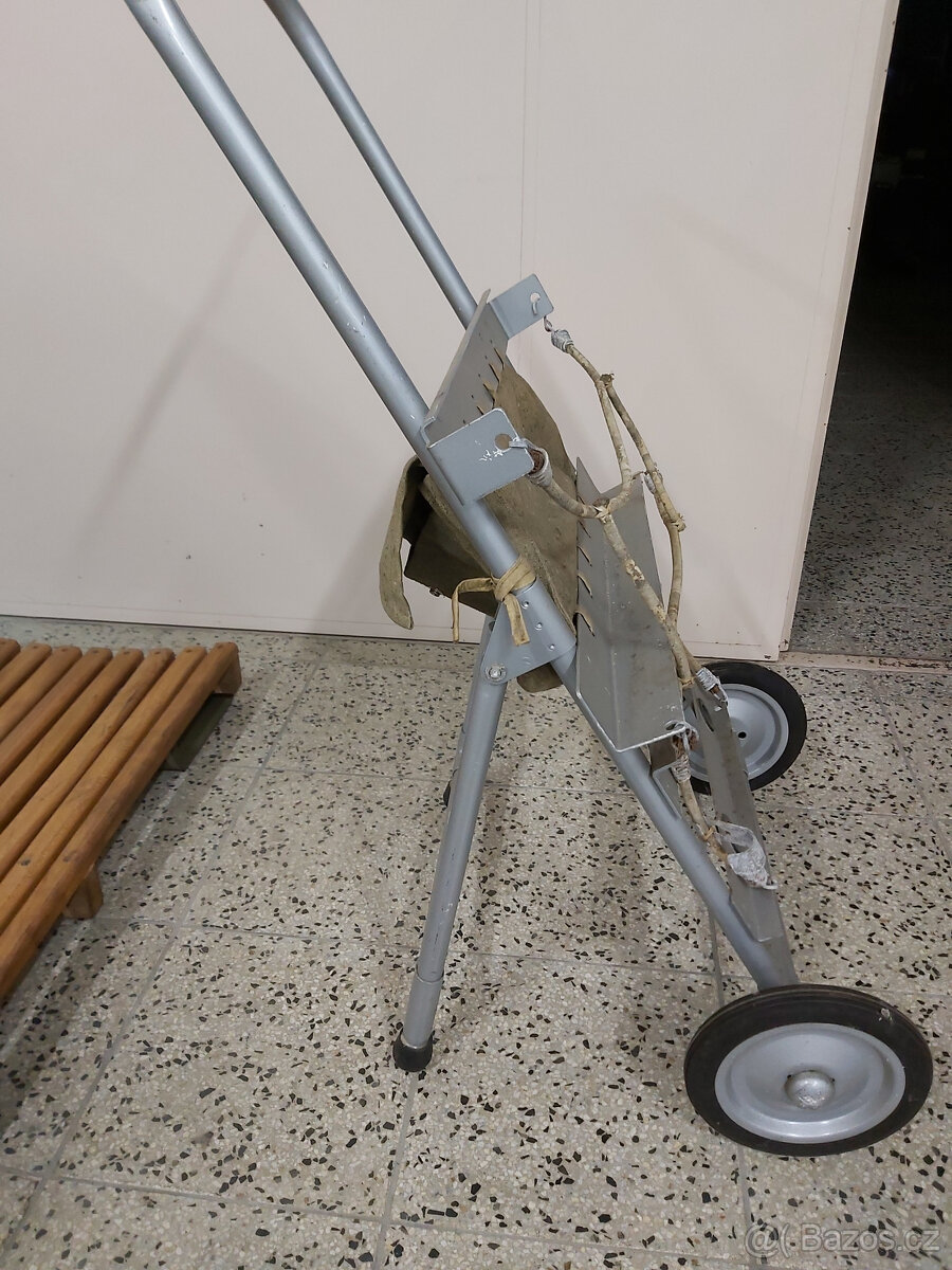 Vozík na nářadí z výbavy ČSLA - 3