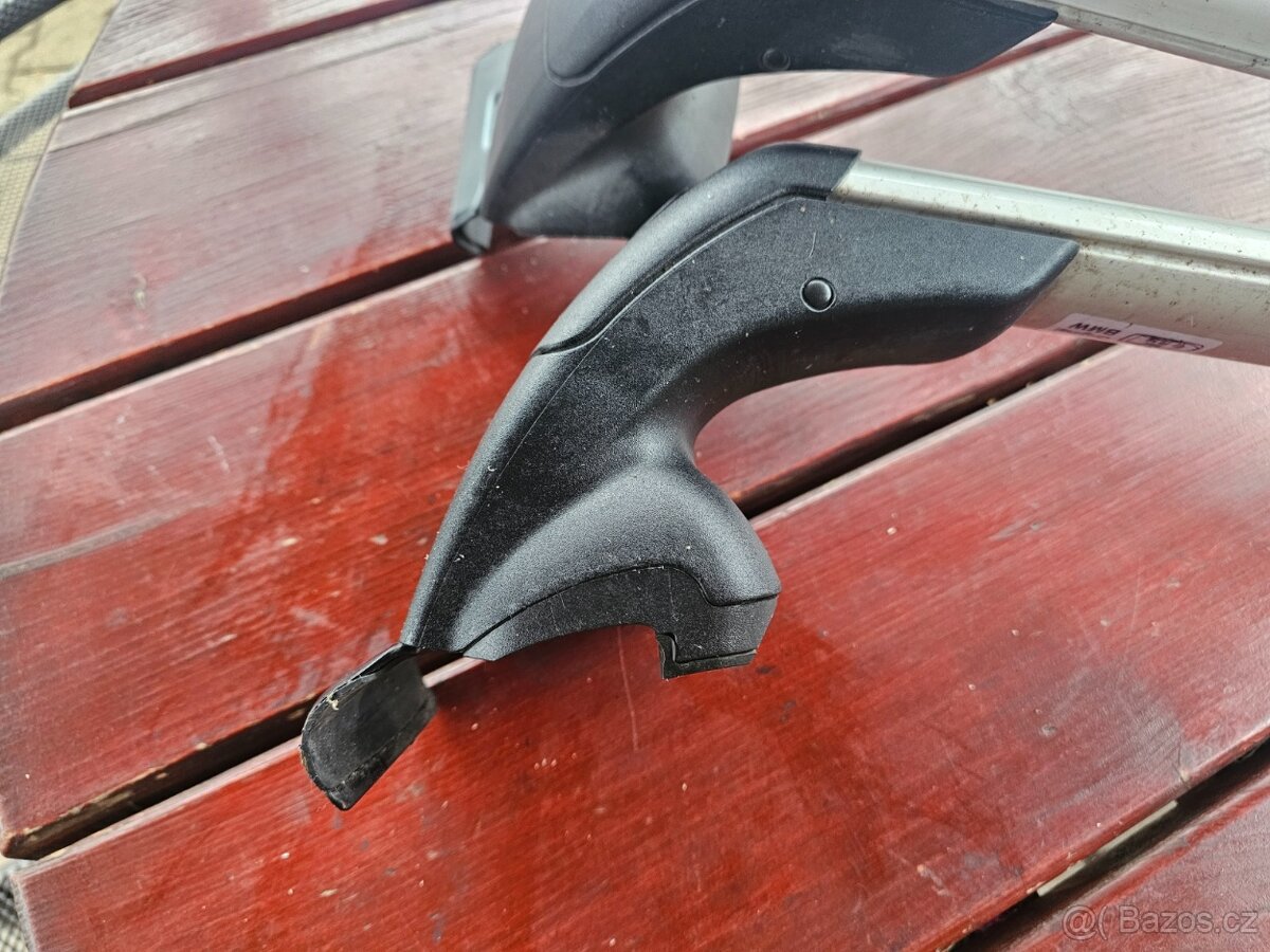 příčníky BMW 5, E60 - 3