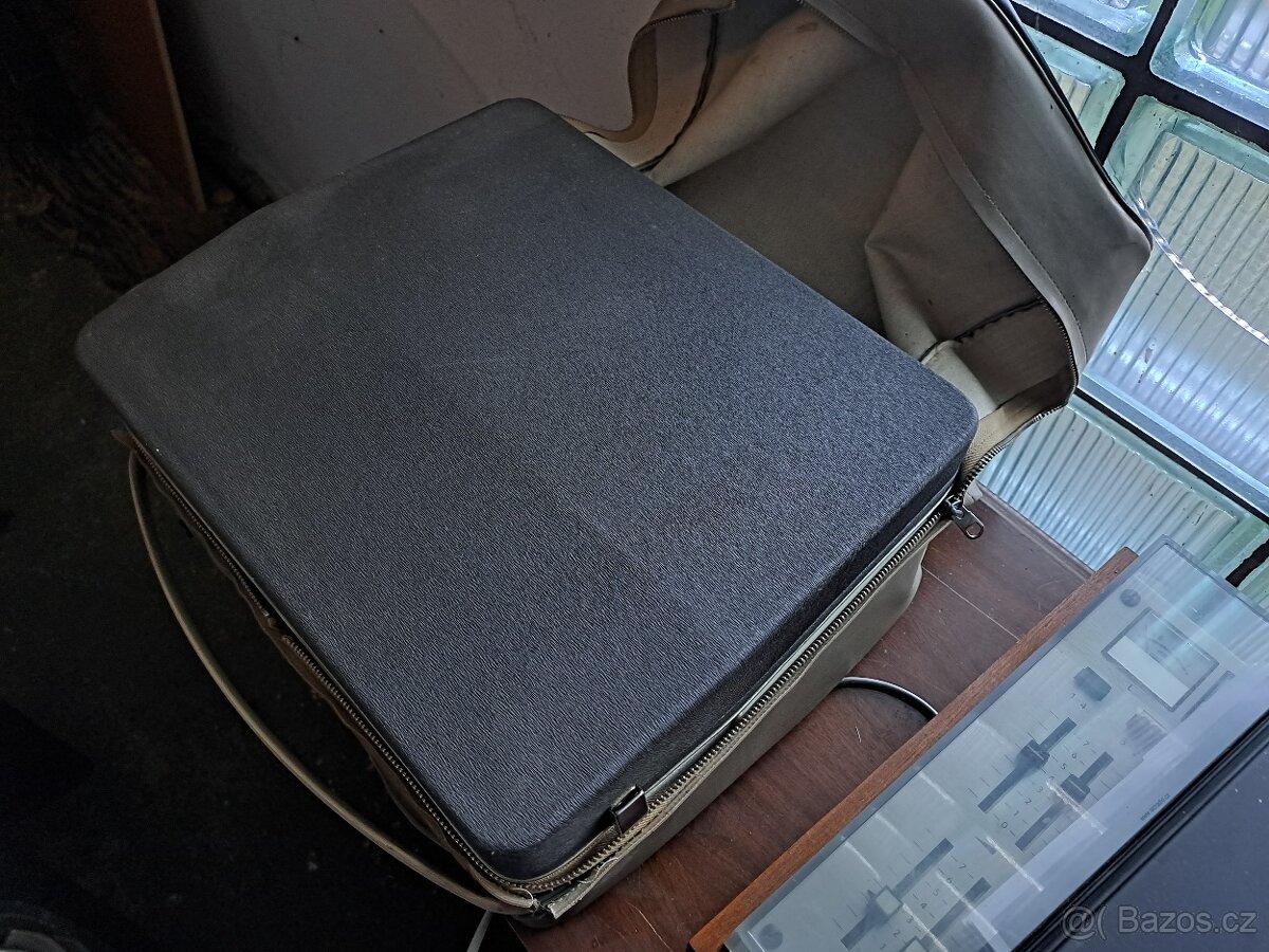 Kotoučový magnetofon Philips - 3