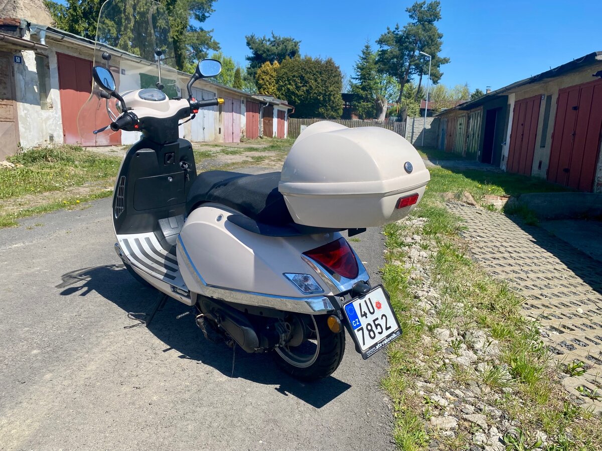 Skůtr 125 - 3