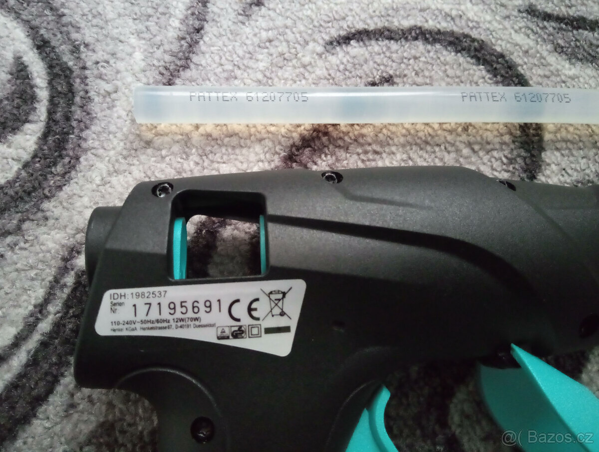 Tavná pistole PATTEX (70W) + 4 originální tyčinky jako nová - 3