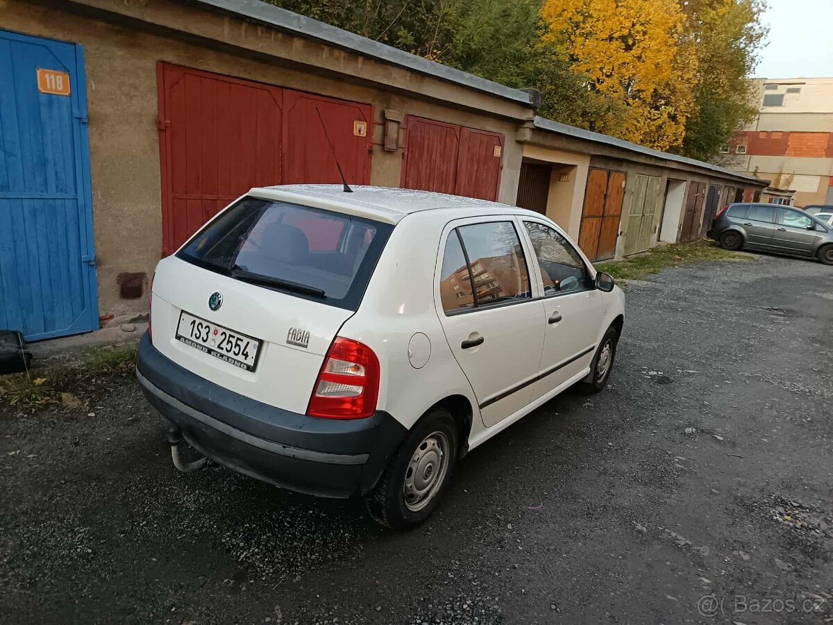 Skoa Fabia Junior 1.0 37kw - 3