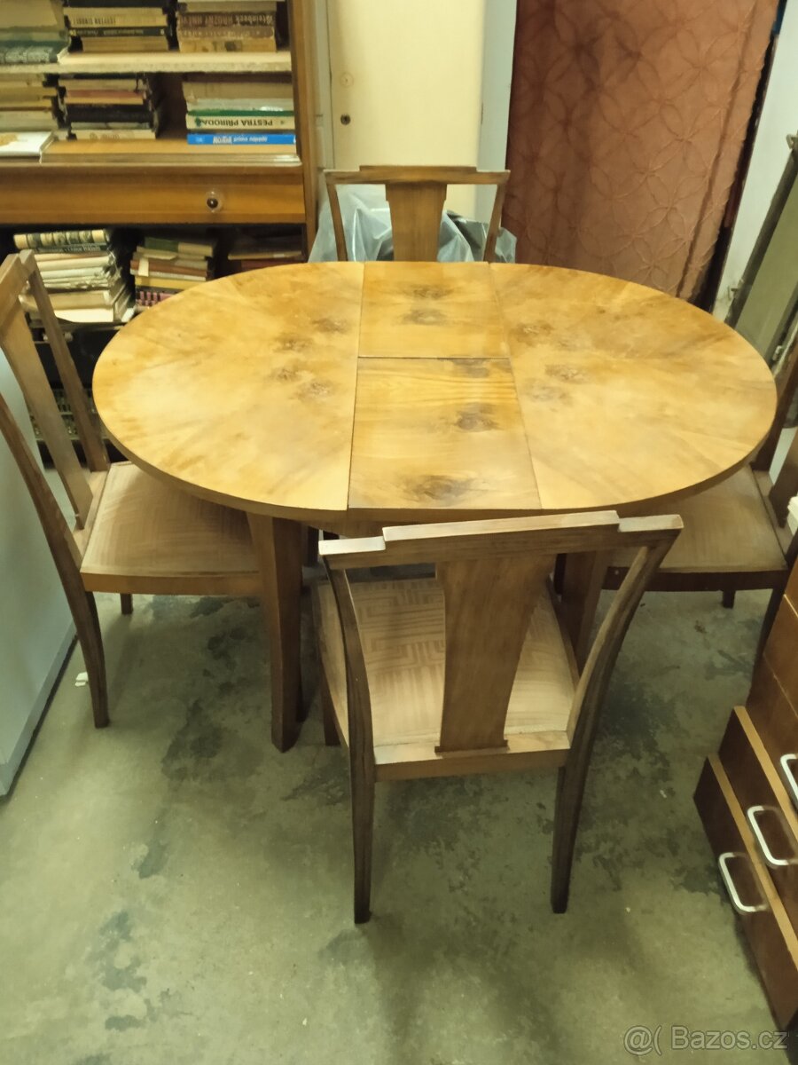 Rozkládací stůl a 4ks židle,starodávné, cena za vše - 3