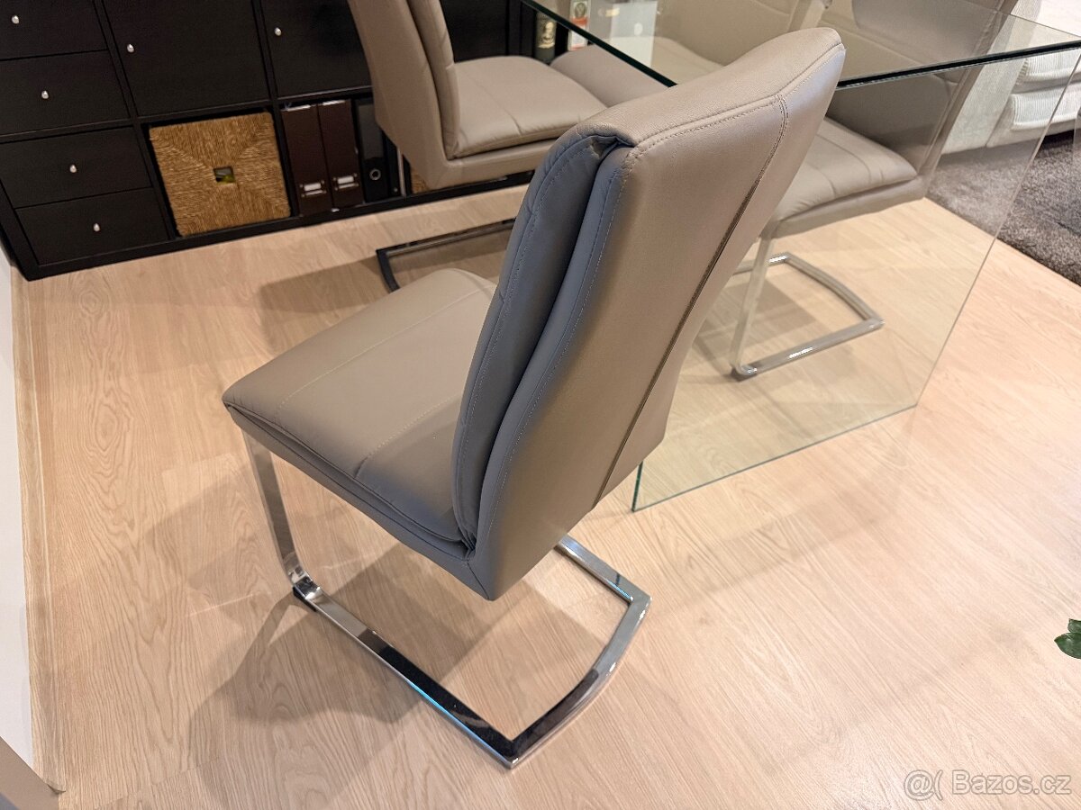 Kuchyňský stůl a židle - 3