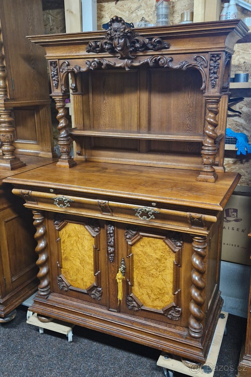 Starožitný sekretář, stůl, hodiny, komoda... - 3