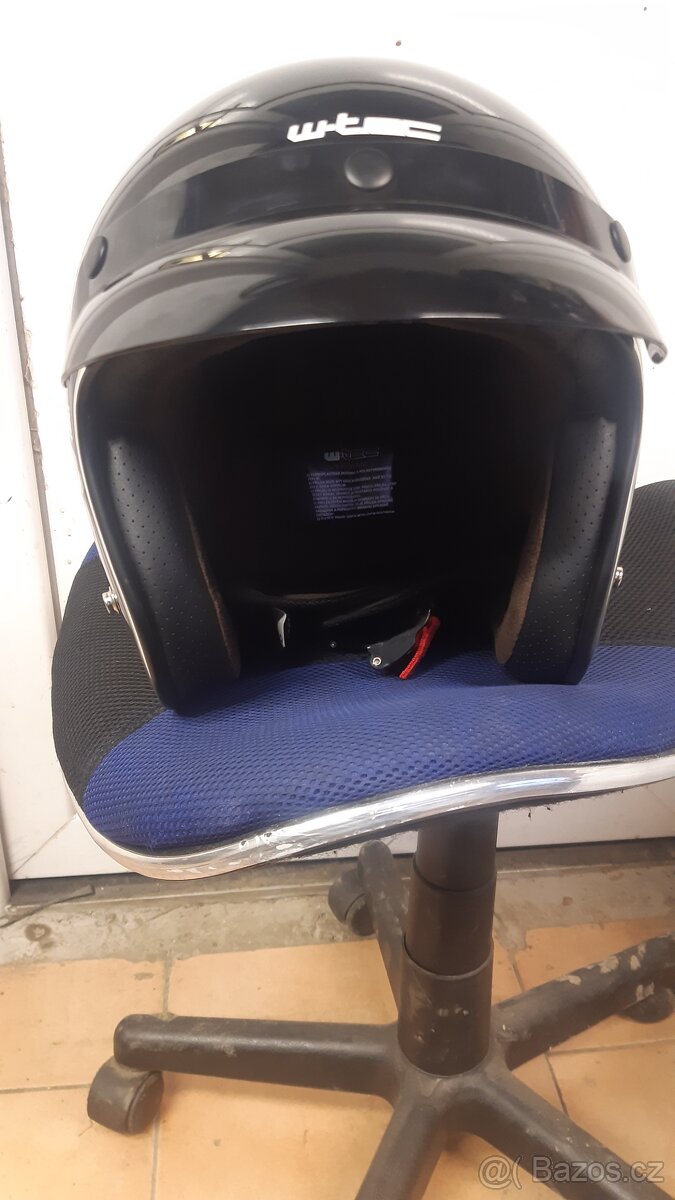 Helma na motorku - 3