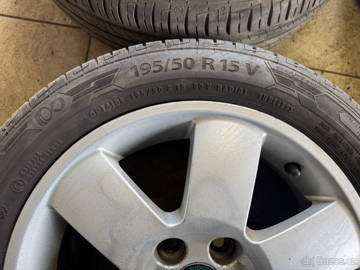 Škoda letní 195/50r15 - 3