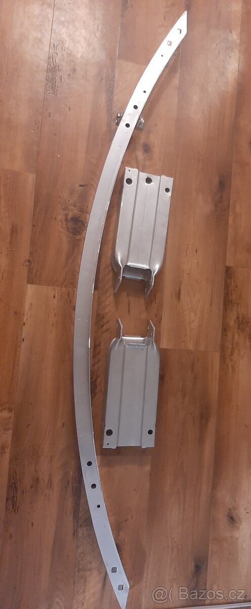 výztuha předního nárazníku Mb w212 - 3