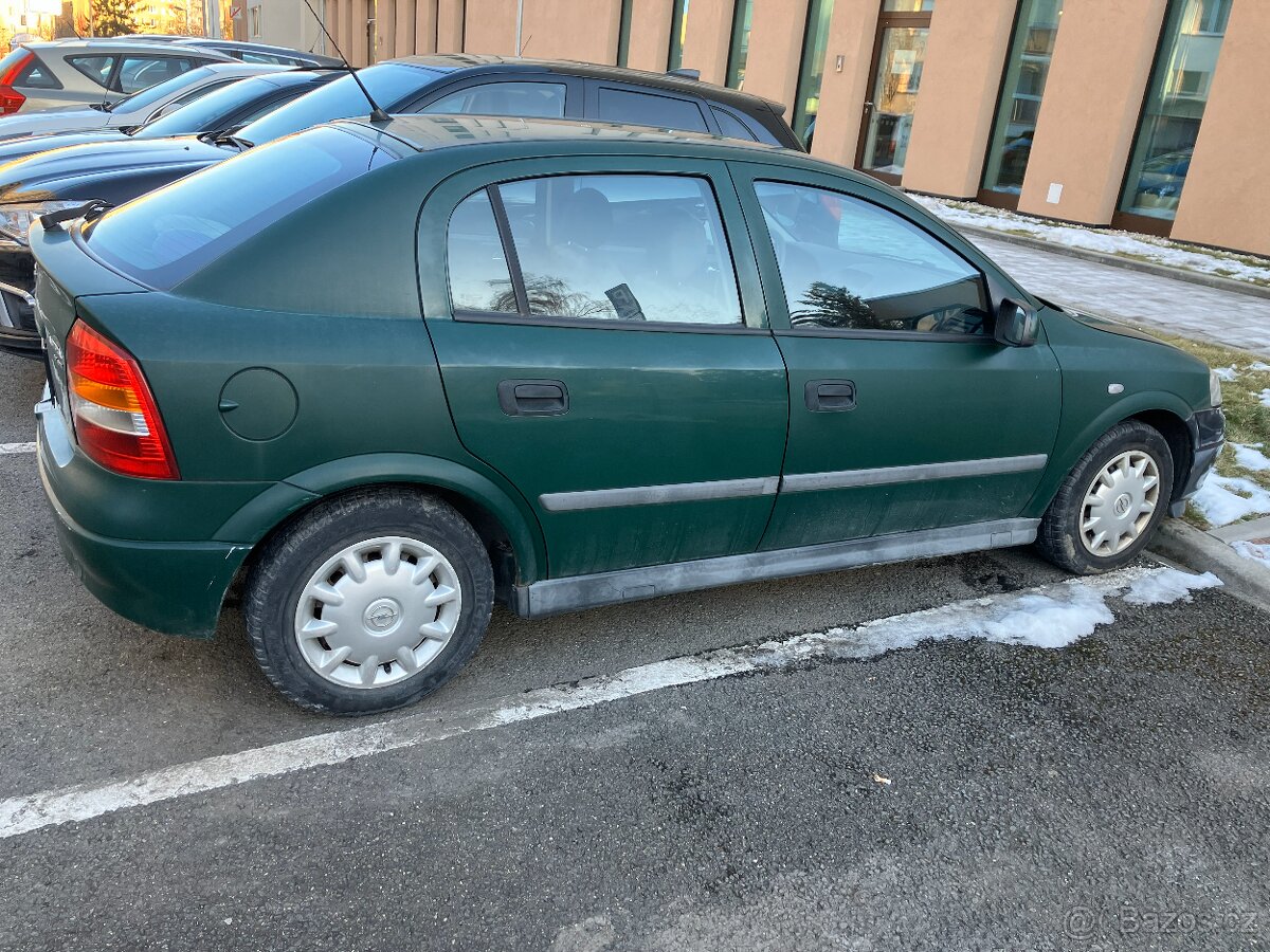 OPEL Astra Hatchback nafta - 3