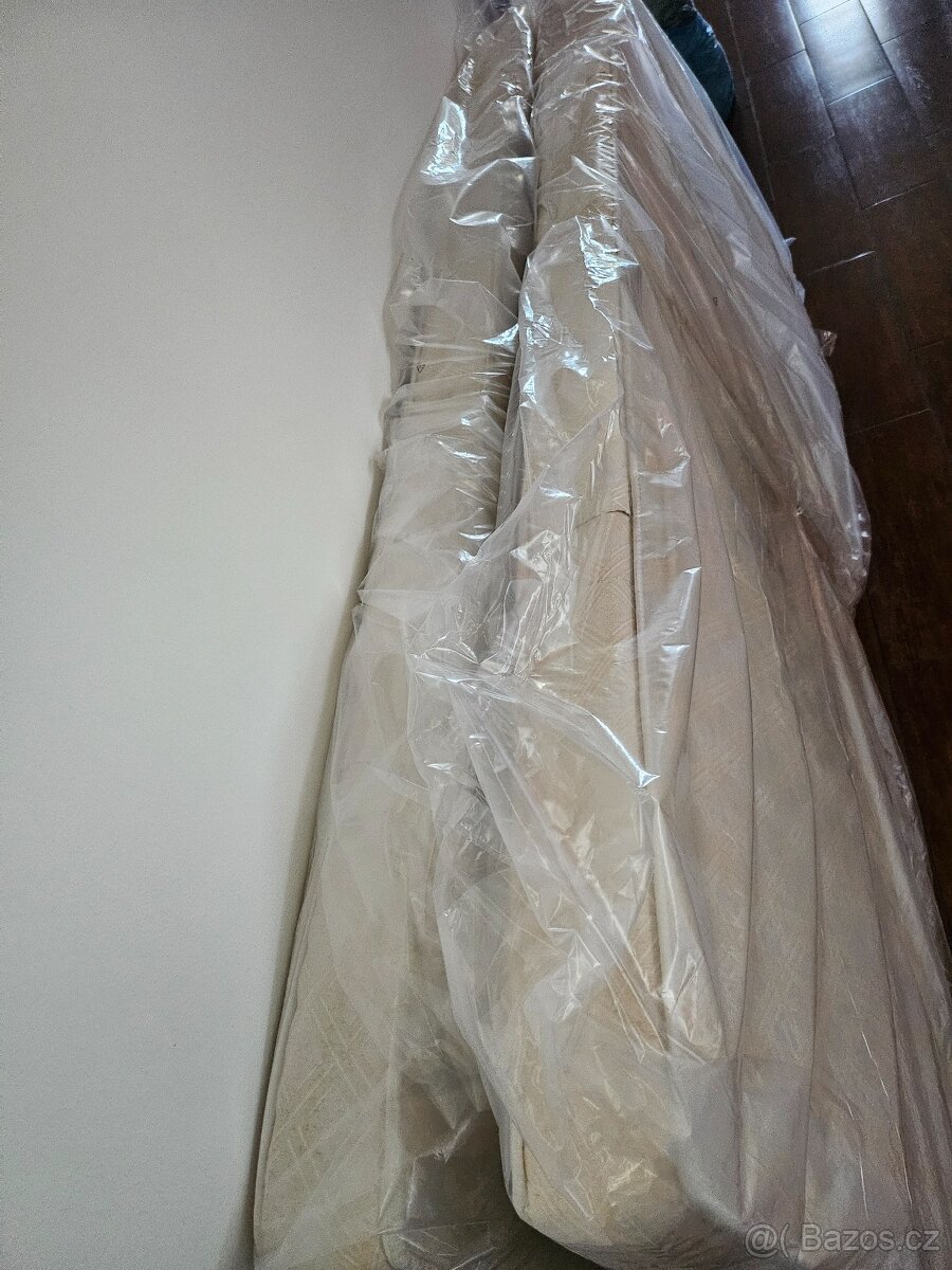 Prodám dvě starší matrace 90x200cm - 3