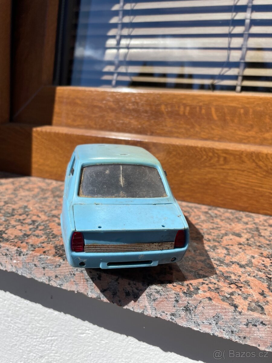 Model Škoda 105 - 3