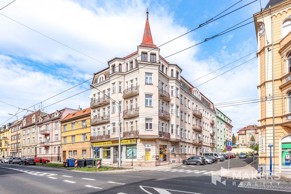 Prodej bytu 4+1, 120,5 m², historický dům, Teplice, ul. Na S - 3