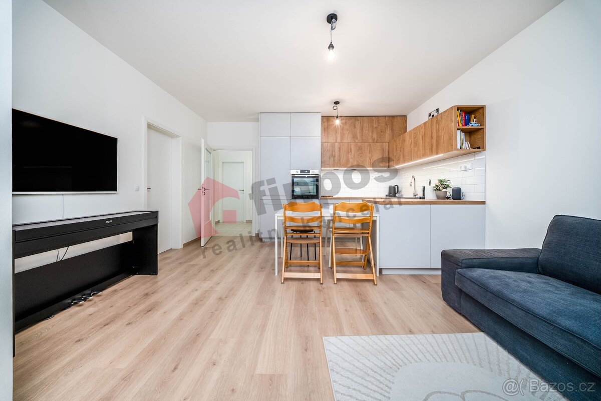 Prodej bytu 3+kk 62 m2, Antonína Petrofa, 50009 Hradec Králo - 3